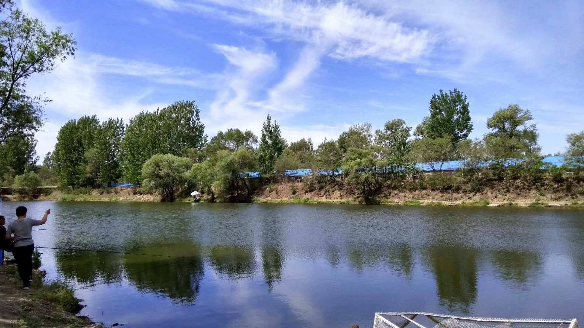 我們，更像家人—魚(yú)塘之行